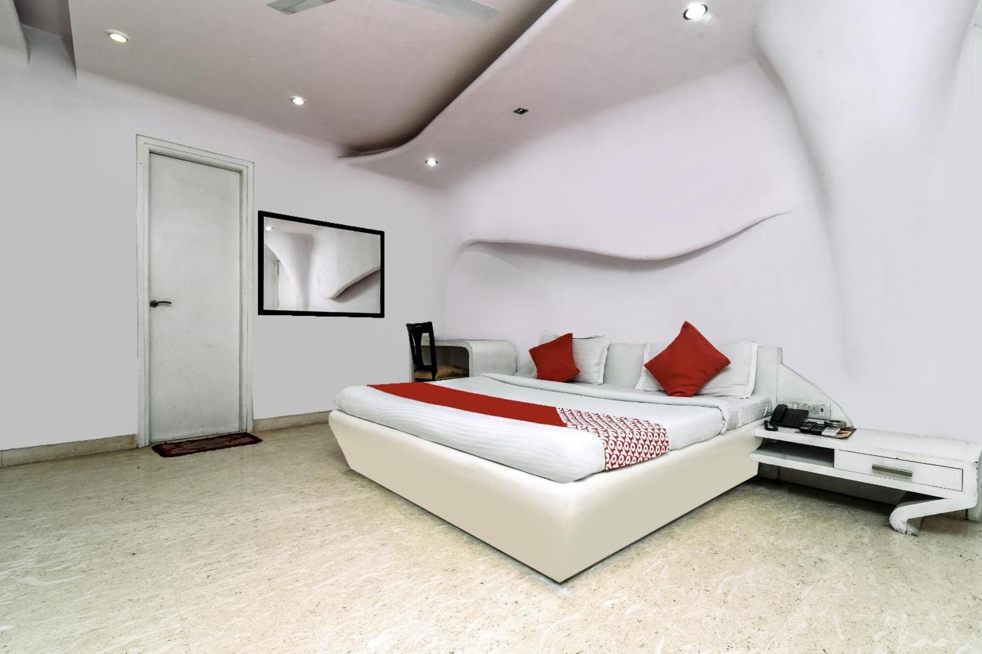 דלהי Hotel O Kochar Plaza מראה חיצוני תמונה