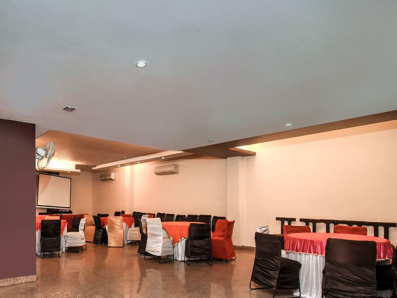 דלהי Hotel O Kochar Plaza מראה חיצוני תמונה