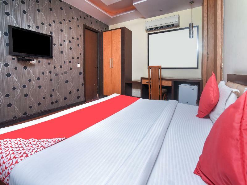 דלהי Hotel O Kochar Plaza מראה חיצוני תמונה
